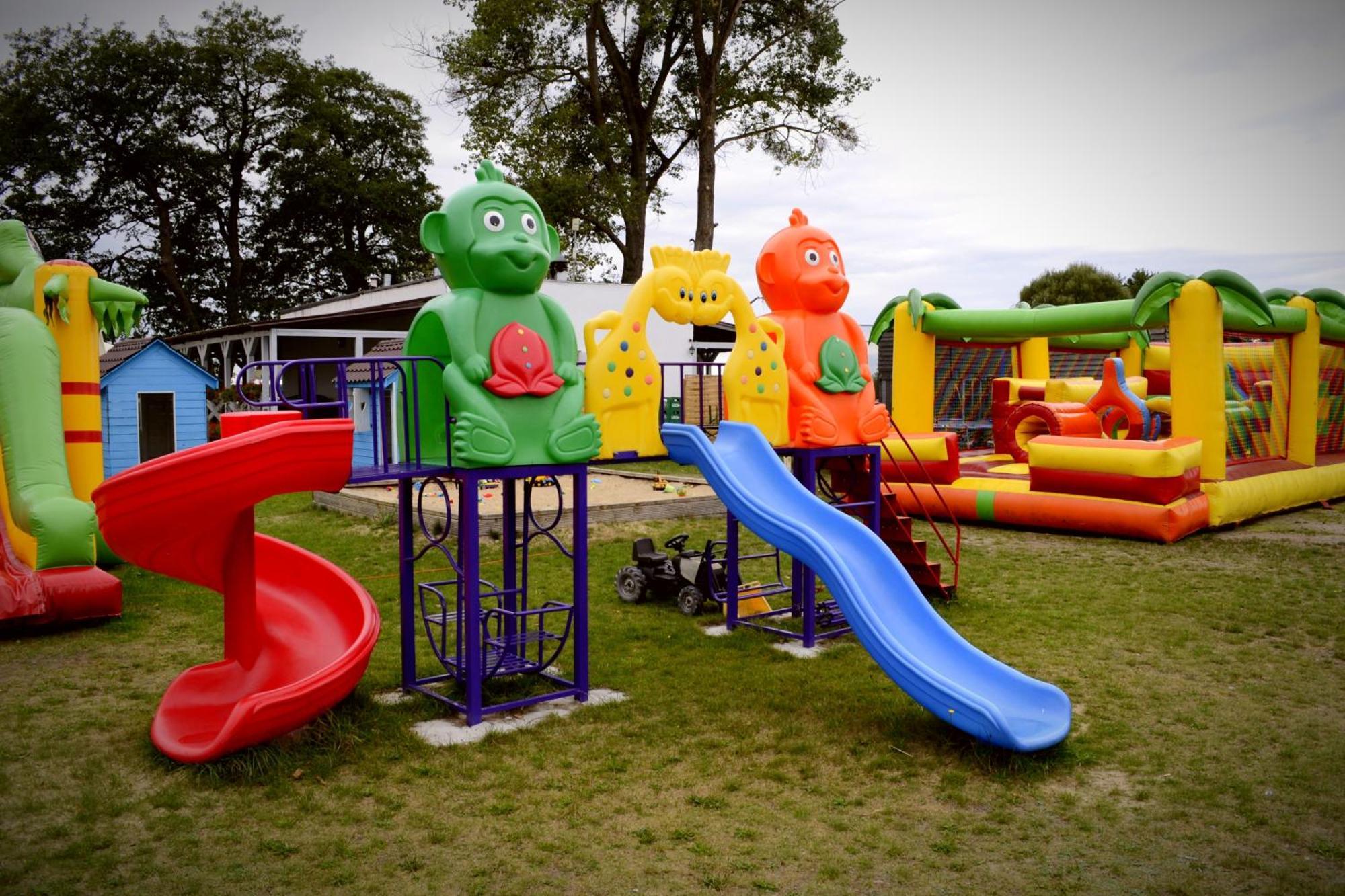Camping Szczecinek Domy Wypoczynkowe ภายนอก รูปภาพ