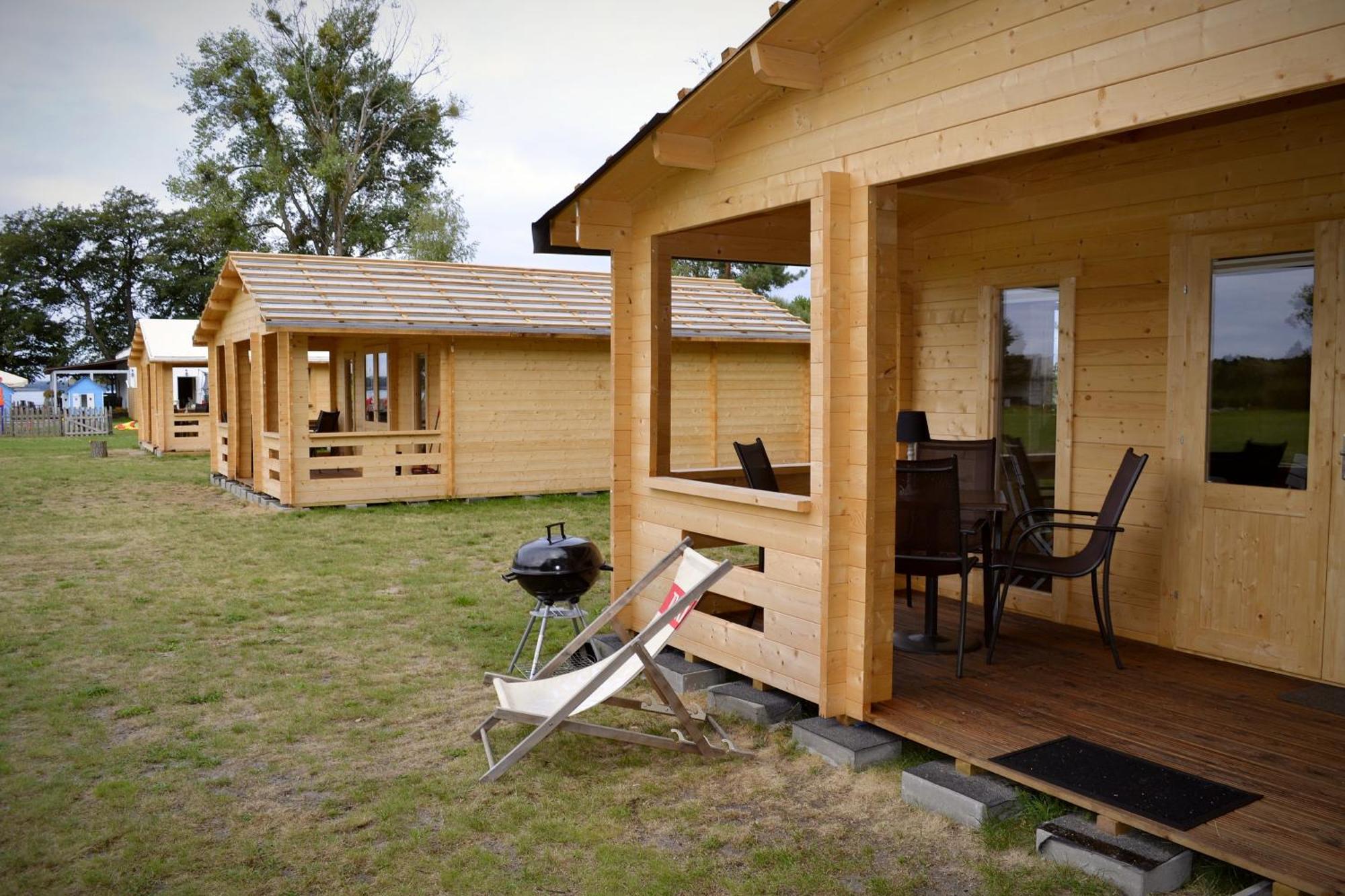 Camping Szczecinek Domy Wypoczynkowe ภายนอก รูปภาพ